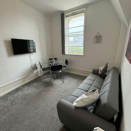 City Center Gem- Flat For 6 In Sheffield Gs404 Eksteriør billede
